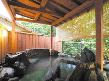 Open-air bath