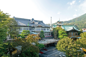 Fujiya Hotel in summer