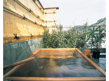 Open-air bath