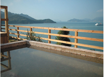 Open-air bath.