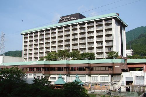 Exterior Exterior