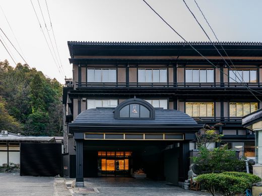 Exterior Exterior
